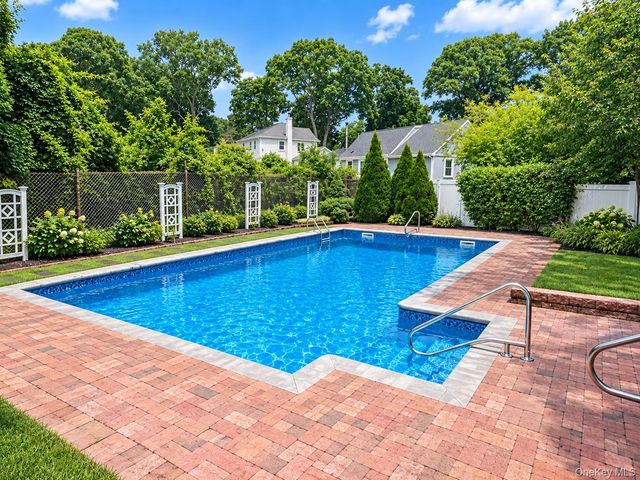 63 Birch Street, Lake Grove, NY 11755