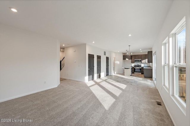 17804 Bridle Run Dr, Louisville, KY 40245