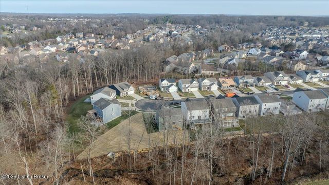 17804 Bridle Run Dr, Louisville, KY 40245