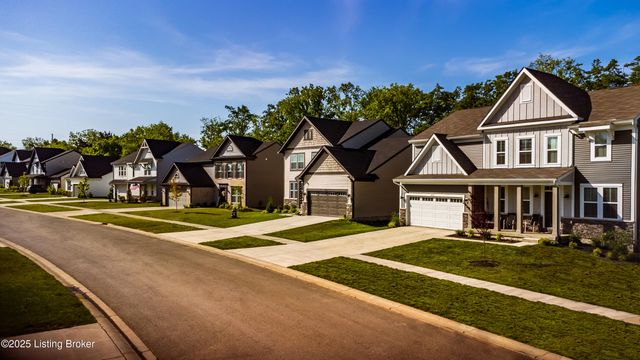 17804 Bridle Run Dr, Louisville, KY 40245