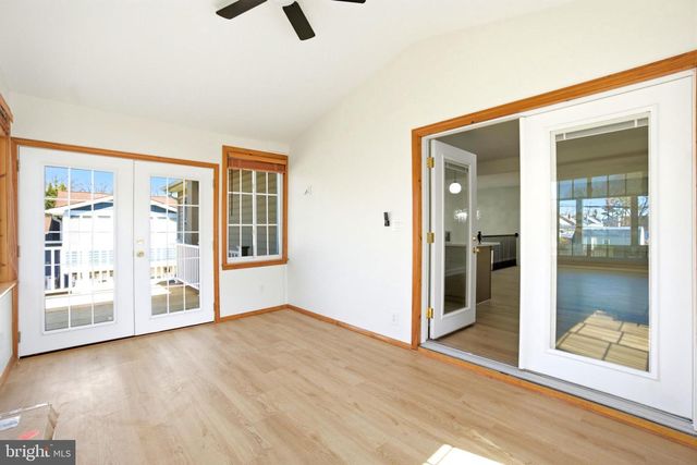 302 WEST RD, Baltimore, MD 21221