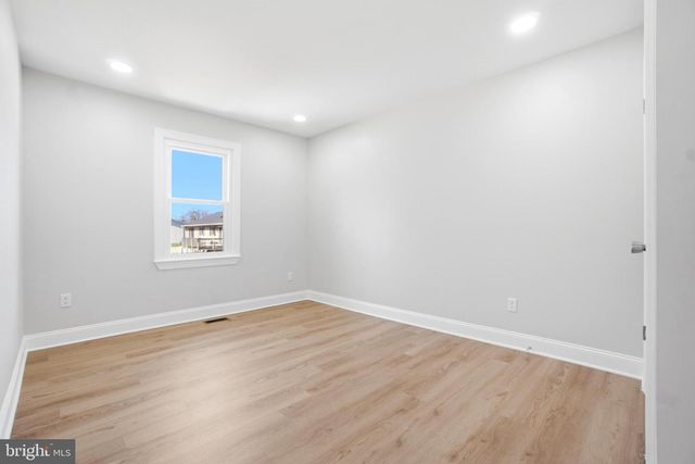 302 WEST RD, Baltimore, MD 21221