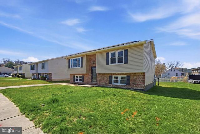 302 WEST RD, Baltimore, MD 21221