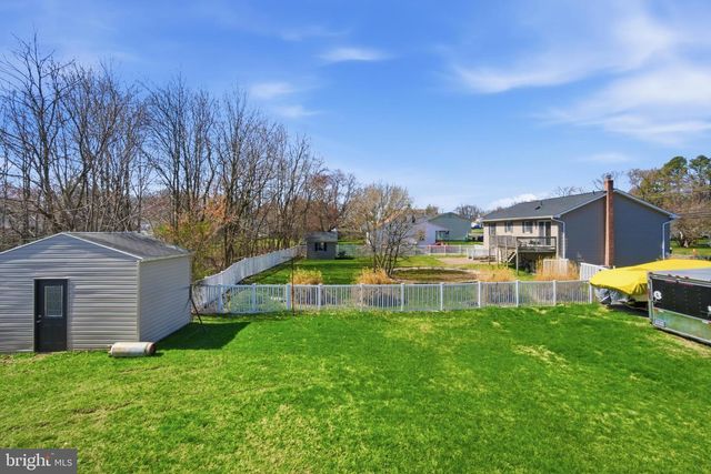 302 WEST RD, Baltimore, MD 21221