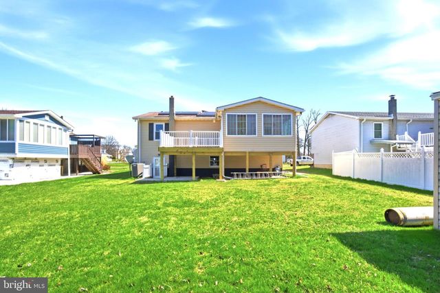 302 WEST RD, Baltimore, MD 21221