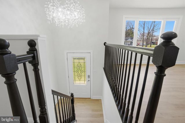 302 WEST RD, Baltimore, MD 21221