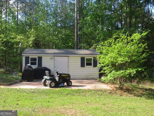 445 Southside Drive, Lyons, GA 30436