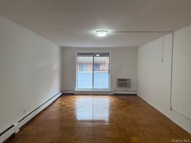 100 Clinton Avenue 1D, Mineola, NY 11501