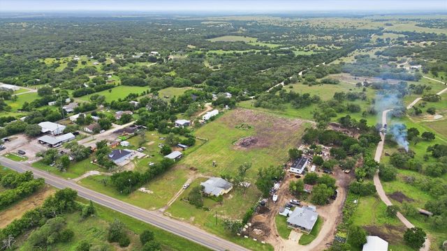 704 Fm 2657, Briggs, TX 78608