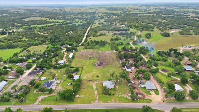 704 Fm 2657, Briggs, TX 78608