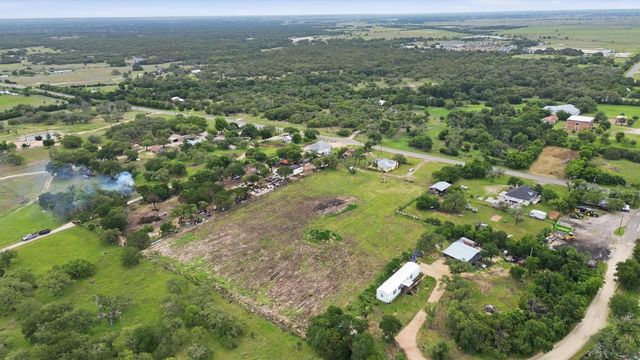 704 Fm 2657, Briggs, TX 78608