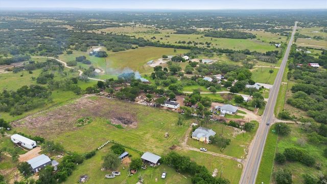704 Fm 2657, Briggs, TX 78608