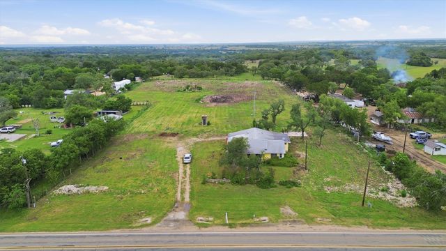 704 Fm 2657, Briggs, TX 78608