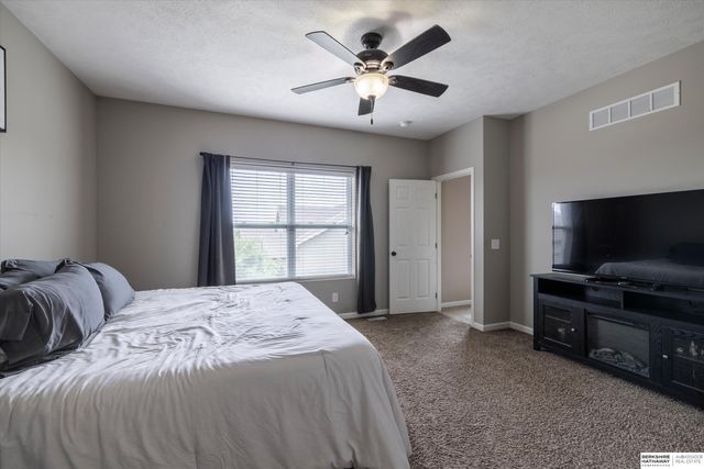 17314 Soldier Street, Omaha, NE 68136