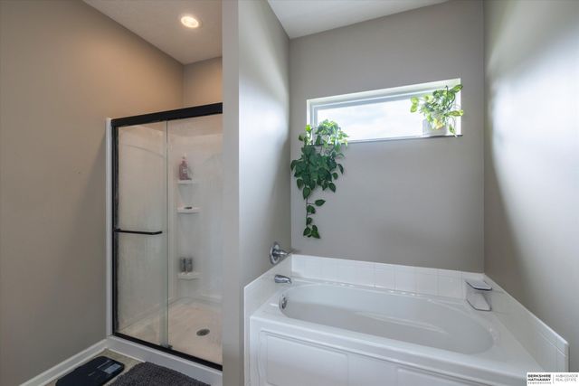 17314 Soldier Street, Omaha, NE 68136