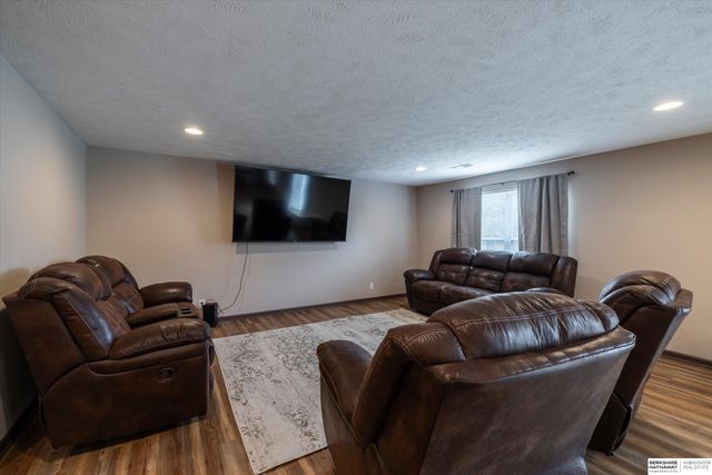 17314 Soldier Street, Omaha, NE 68136