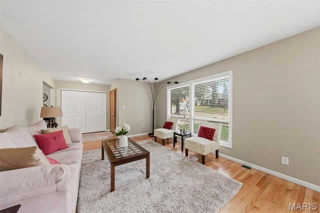 1219 Hobson Drive, Ferguson, MO 63135