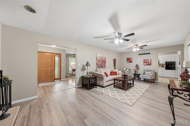 1219 Hobson Drive, Ferguson, MO 63135