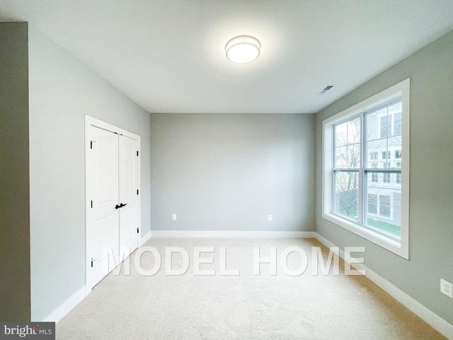 6645 HALLWOOD AVE, Falls Church, VA 22046