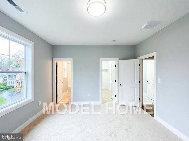 6645 HALLWOOD AVE, Falls Church, VA 22046