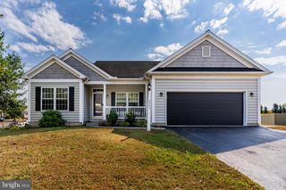 2595 ADMIRE SPRINGS DR, Dover, PA 17315