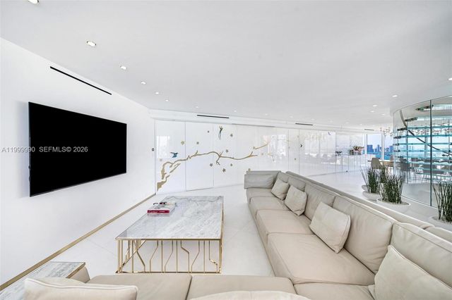 300 S Pointe Drive PH5, Miami Beach, FL 33139