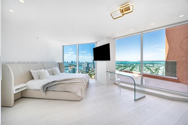 300 S Pointe Drive PH5, Miami Beach, FL 33139