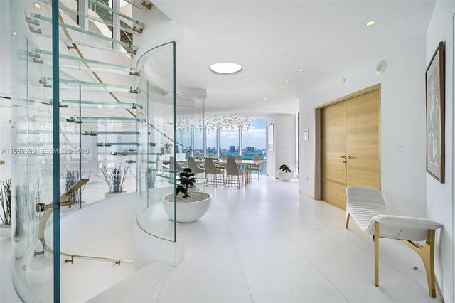 300 S Pointe Drive PH5, Miami Beach, FL 33139