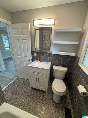 215 THOMAS STREET, Heflin, AL 36264