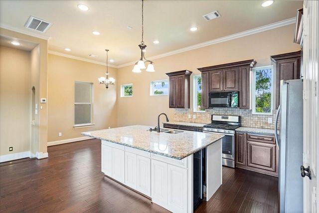 1518 Amundsen Street, Houston, TX 77009