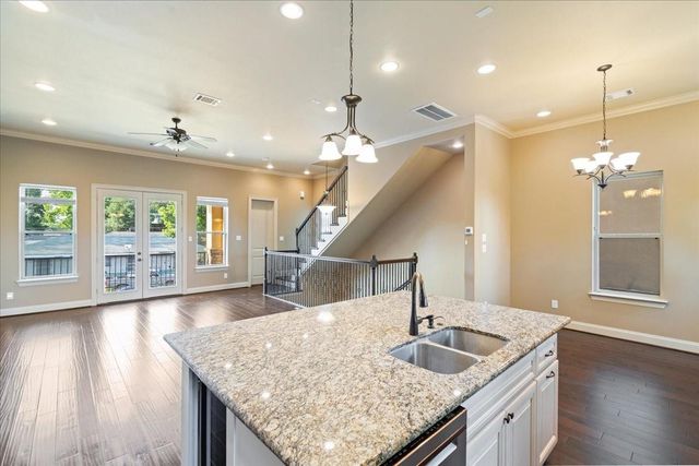 1518 Amundsen Street, Houston, TX 77009