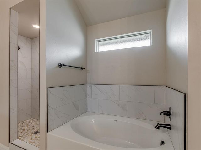 10016 Gentry Crossing, Oklahoma City, OK 73169