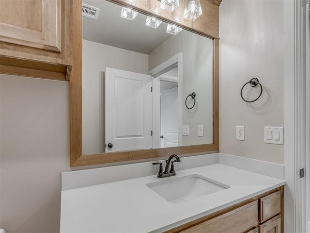 10016 Gentry Crossing, Oklahoma City, OK 73169