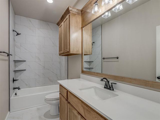 10016 Gentry Crossing, Oklahoma City, OK 73169