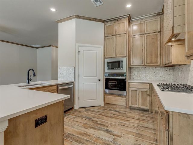 10016 Gentry Crossing, Oklahoma City, OK 73169