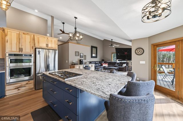 245 Dwinnell Avenue, Mahtomedi, MN 55115