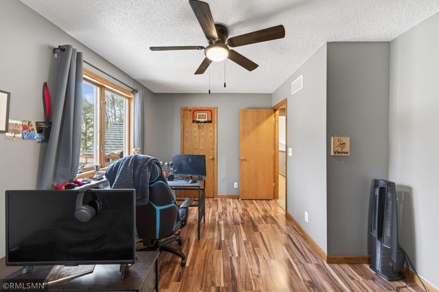 245 Dwinnell Avenue, Mahtomedi, MN 55115