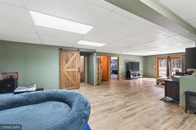 245 Dwinnell Avenue, Mahtomedi, MN 55115