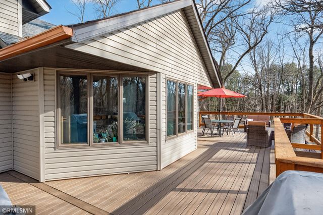 245 Dwinnell Avenue, Mahtomedi, MN 55115