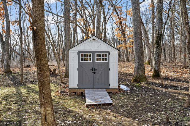 245 Dwinnell Avenue, Mahtomedi, MN 55115