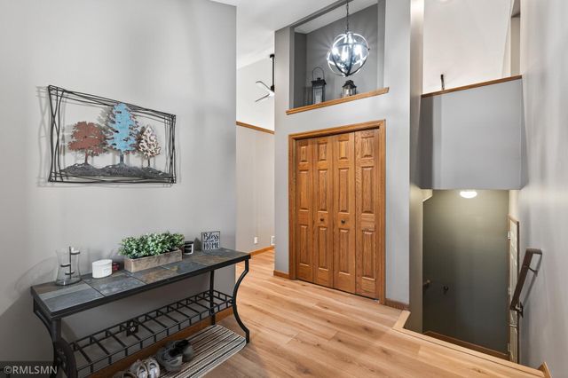 245 Dwinnell Avenue, Mahtomedi, MN 55115