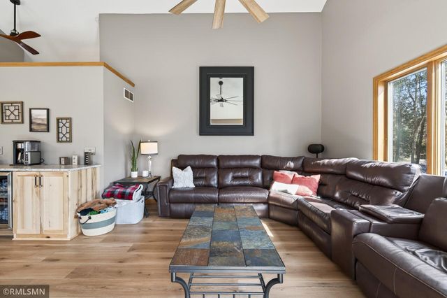 245 Dwinnell Avenue, Mahtomedi, MN 55115