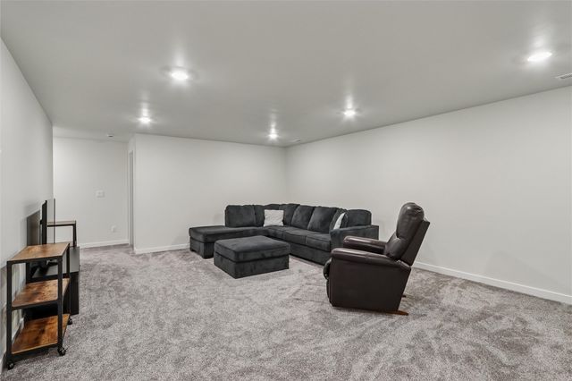 714 Kohl Drive, North Liberty, IA 52317