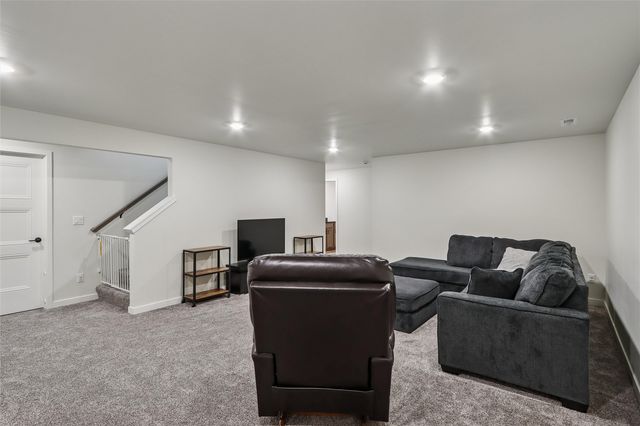 714 Kohl Drive, North Liberty, IA 52317