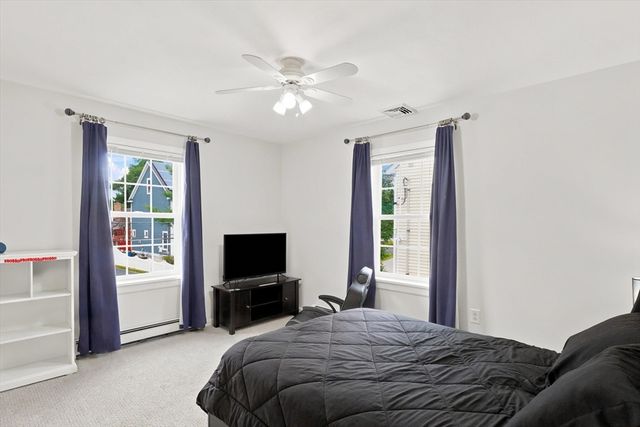 18 Rosegate Rd, Needham, MA 02494