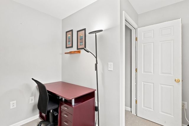 18 Rosegate Rd, Needham, MA 02494