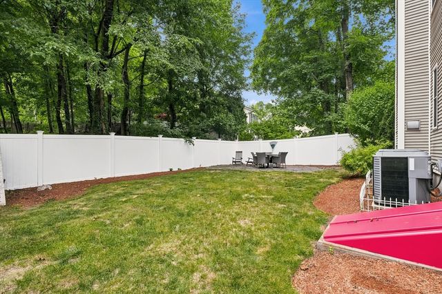 18 Rosegate Rd, Needham, MA 02494