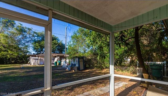 3675 Estey AVE, Naples, FL 34104