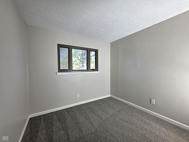 714 Spring Valley Court, Indianapolis, IN 46231