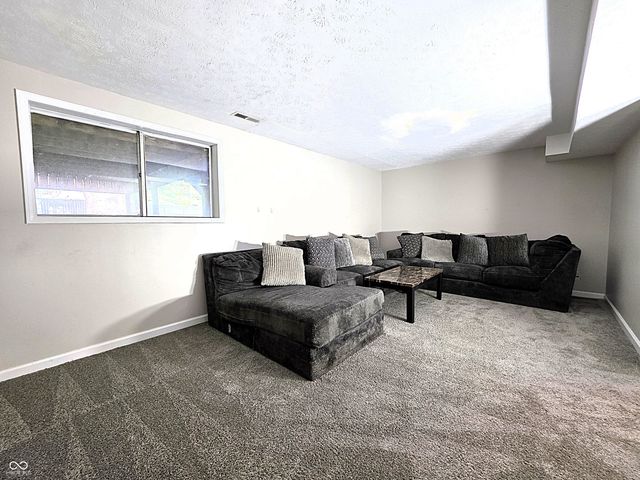 714 Spring Valley Court, Indianapolis, IN 46231